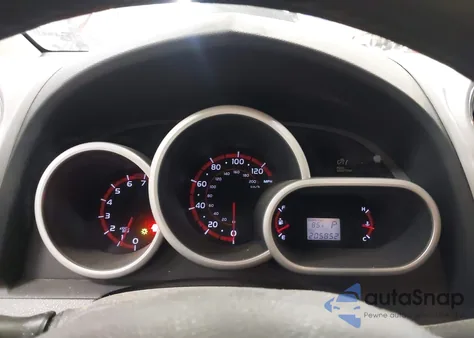 2010 Toyota Matrix z USA, uszkodzony, nr VIN 2T1KU4EEXAC274581